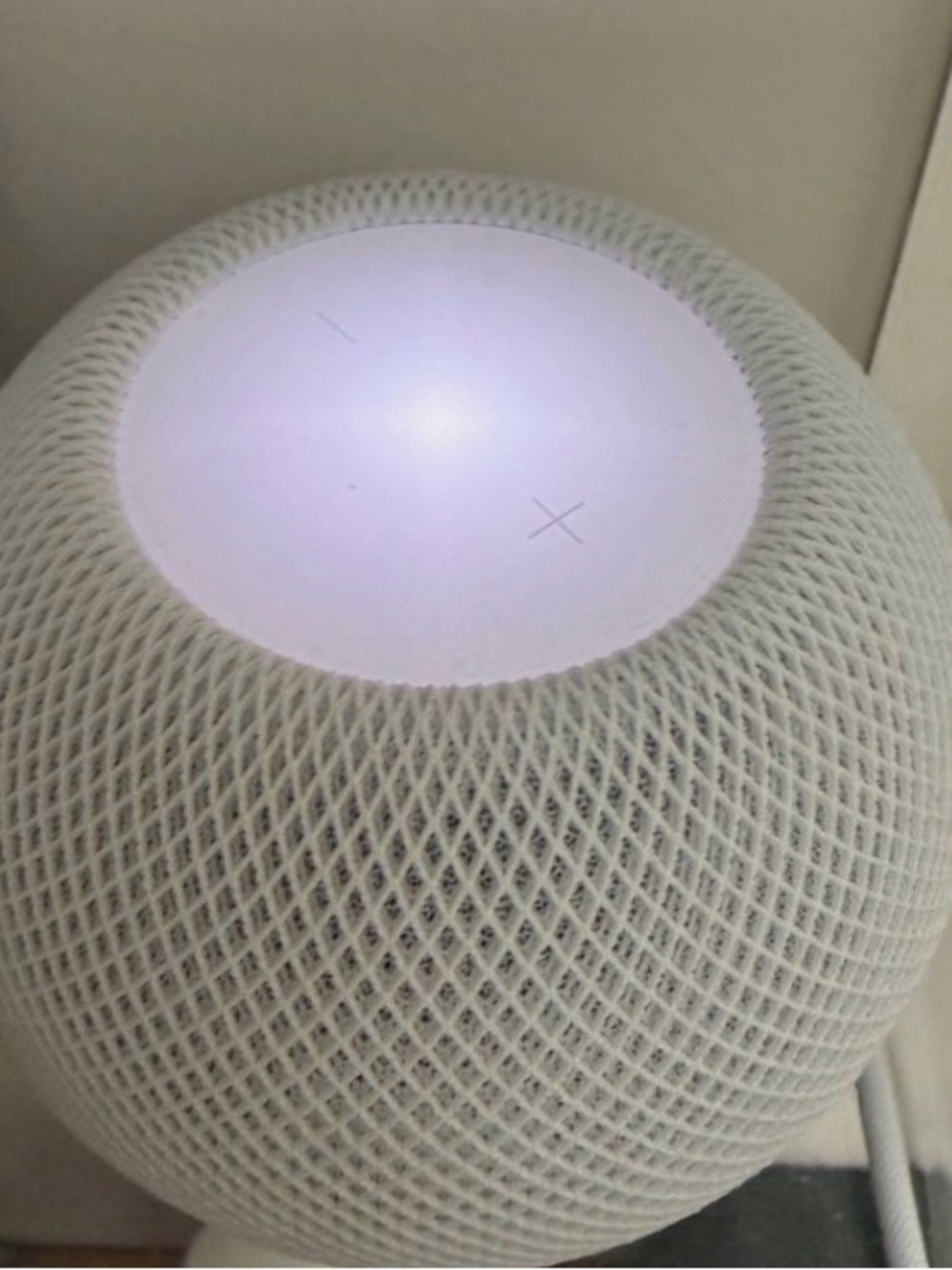 Apple Mini Smart Home Speaker in White - Picture 3 of 4